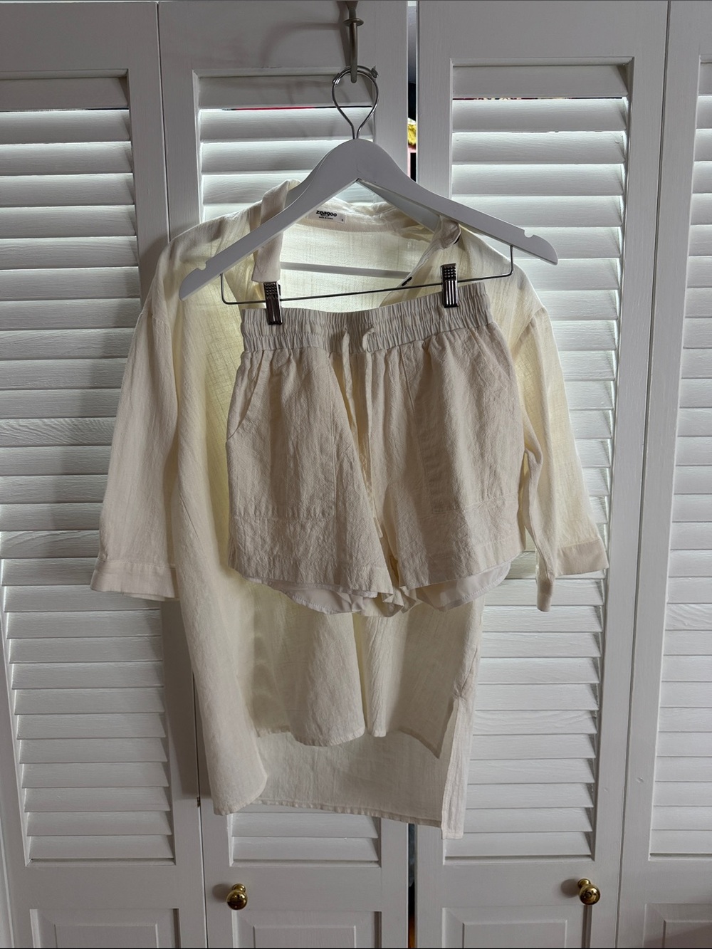 zeagoo Cream Button-Down Shirt and Shorts Set